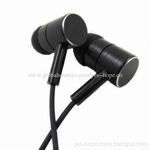 New-in Ear Metal Headphones with Microphone, Frequency Response of 20-20,000Hz
